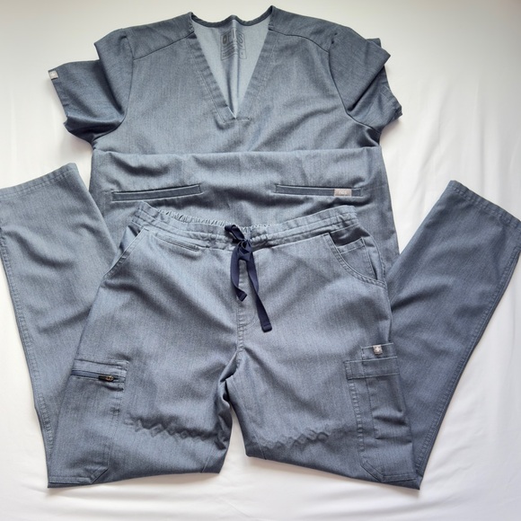 Scrubs - Picture 4 of 4